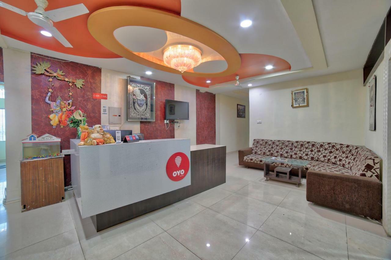 Oyo 35538 Hotel Risha Chandrapur Exterior foto